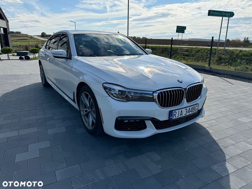 BMW Seria 7 740Li xDrive - 34