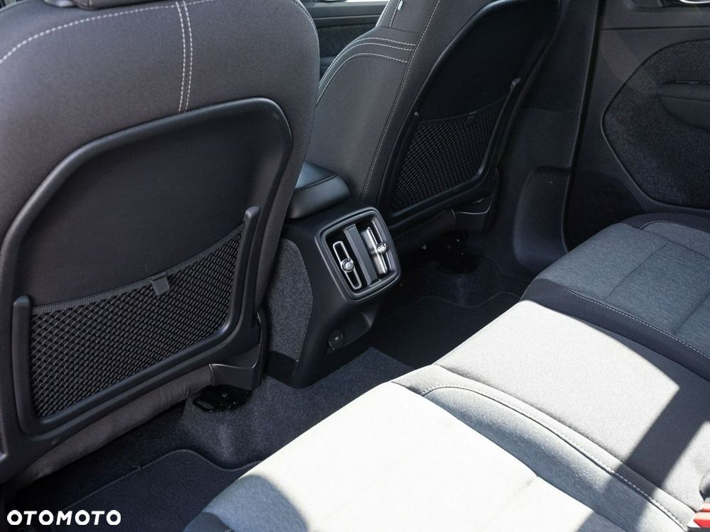 Volvo XC 40 B3 Core - 26
