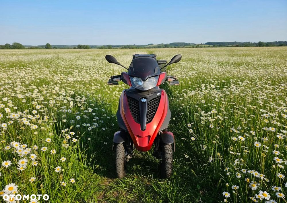 Piaggio MP-3 - 5
