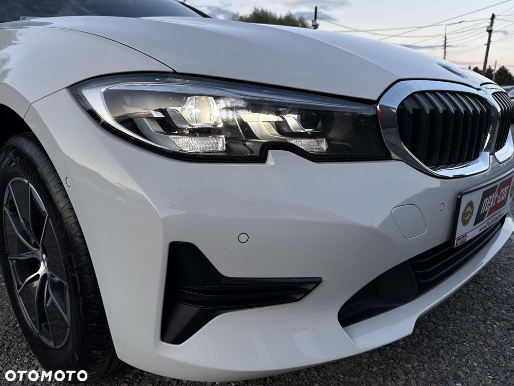 BMW Seria 3 318i Advantage - 12