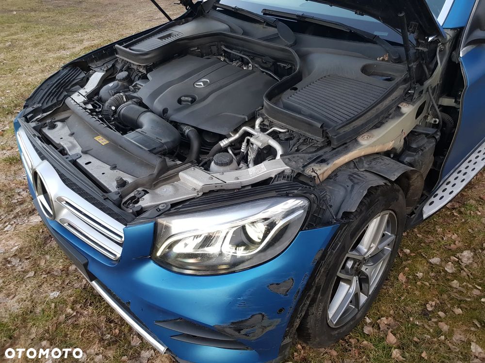 Mercedes-Benz GLC 250 d 4Matic 9G-TRONIC AMG Line - 12