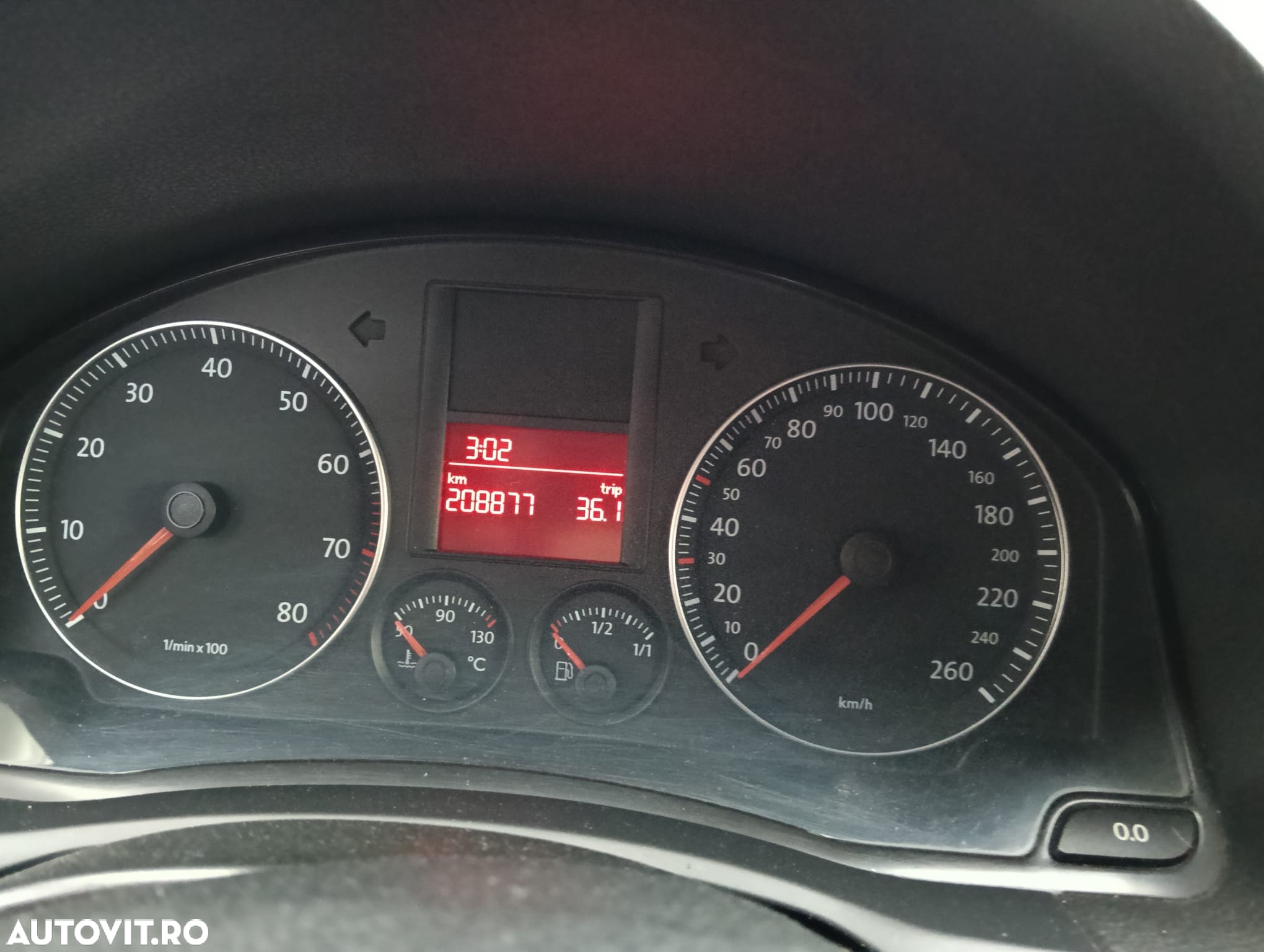Volkswagen Jetta 1.6 Comfortline - 13