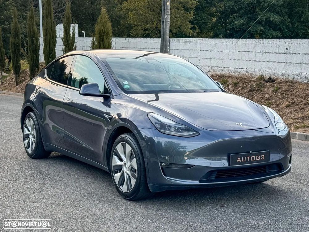 Tesla Model Y Long Range Dual Motor AWD - 5