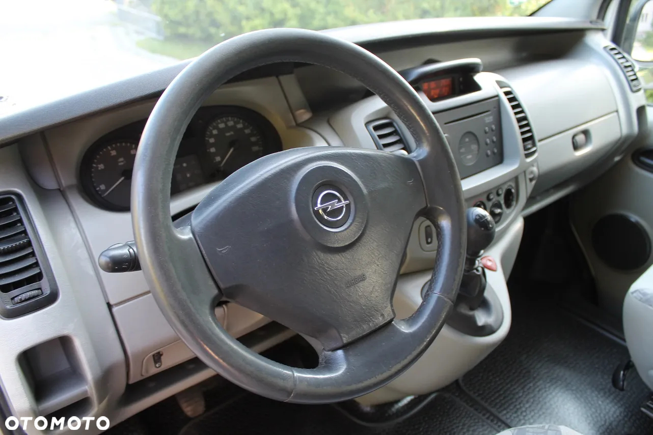 Opel Vivaro - 12