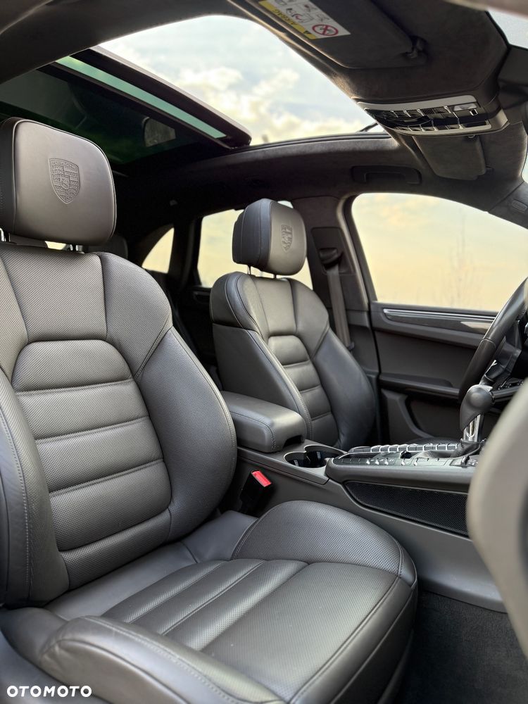 Porsche Macan - 11