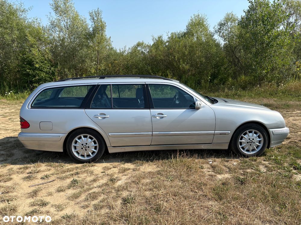 Mercedes-Benz Klasa E - 4