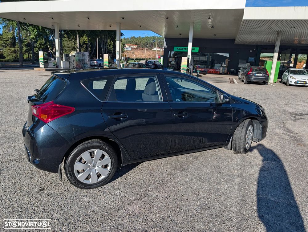 Toyota Auris - 21