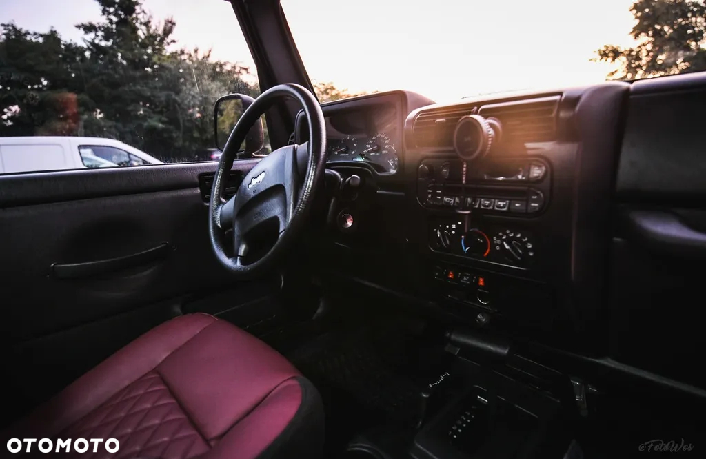 Jeep Wrangler 4.0 Sport - 19