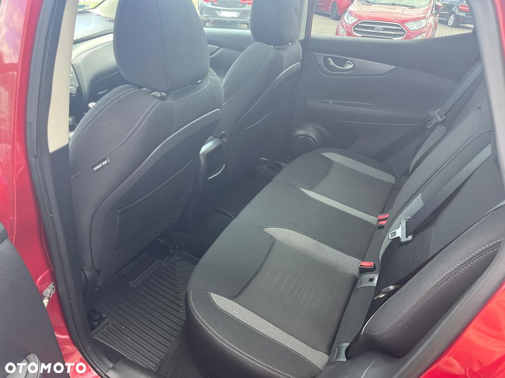 Nissan Qashqai 1.6 DCi N-Connecta - 18