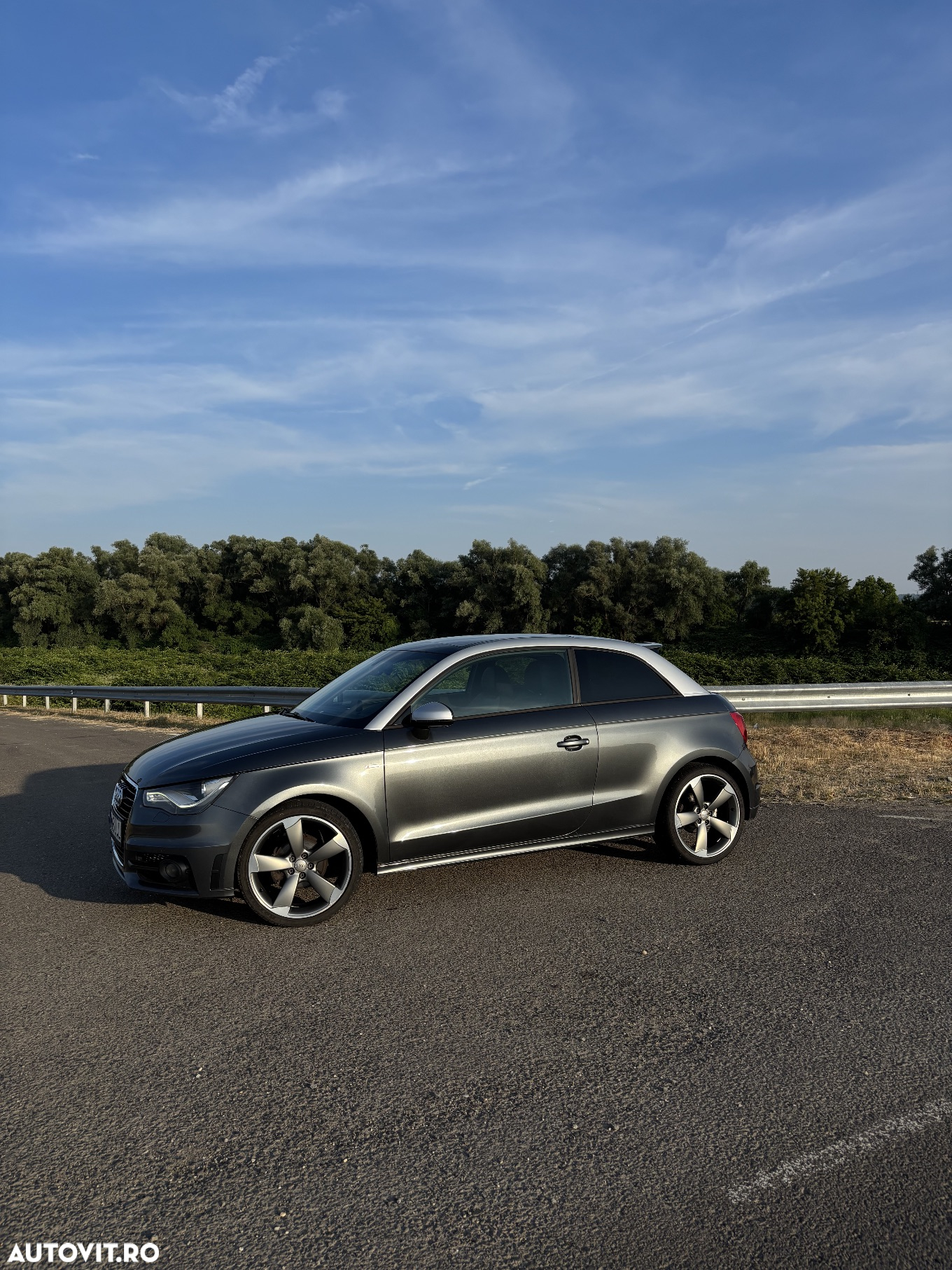 Audi A1 1.6 TDI Stronic Attraction - 3