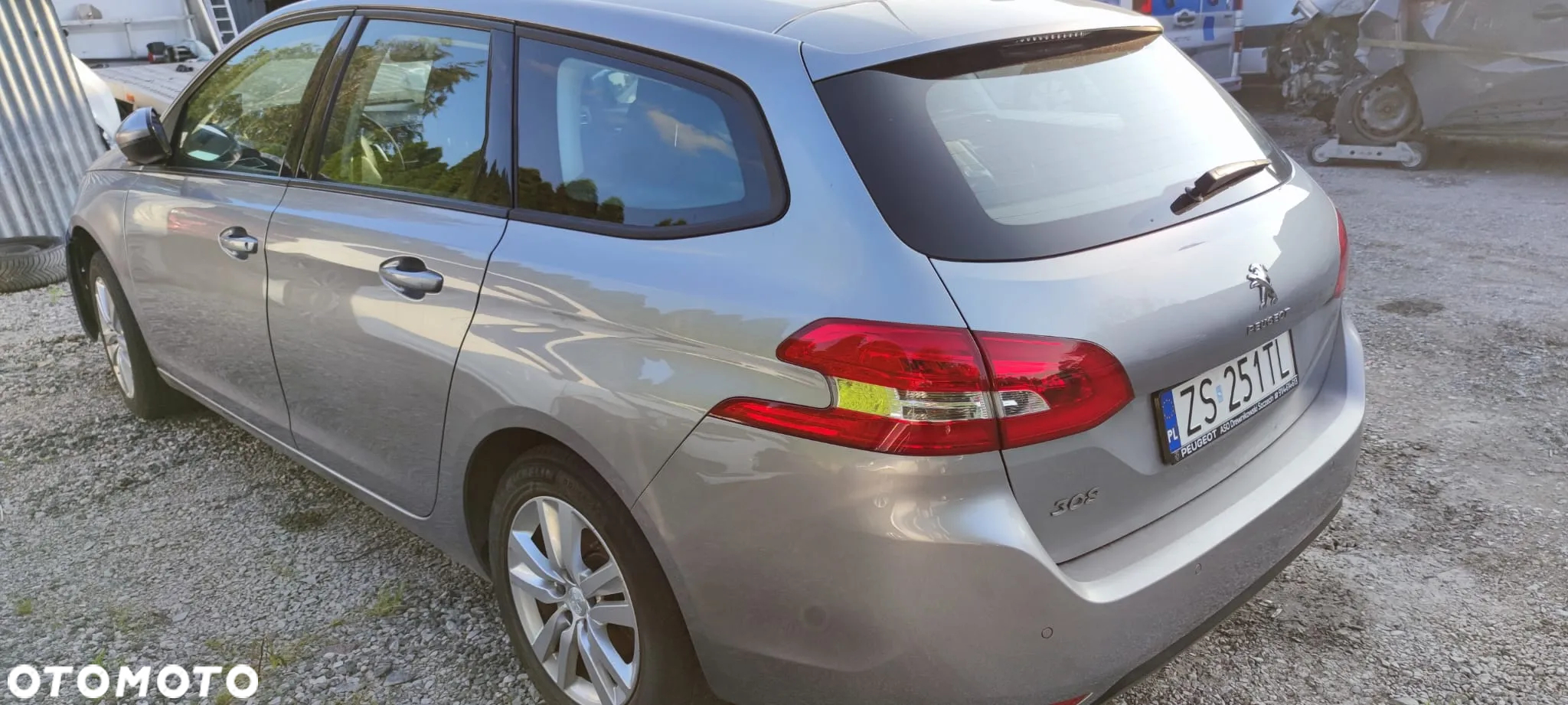 Peugeot 308 1.5 BlueHDi Active Pack S&S EAT8 - 8