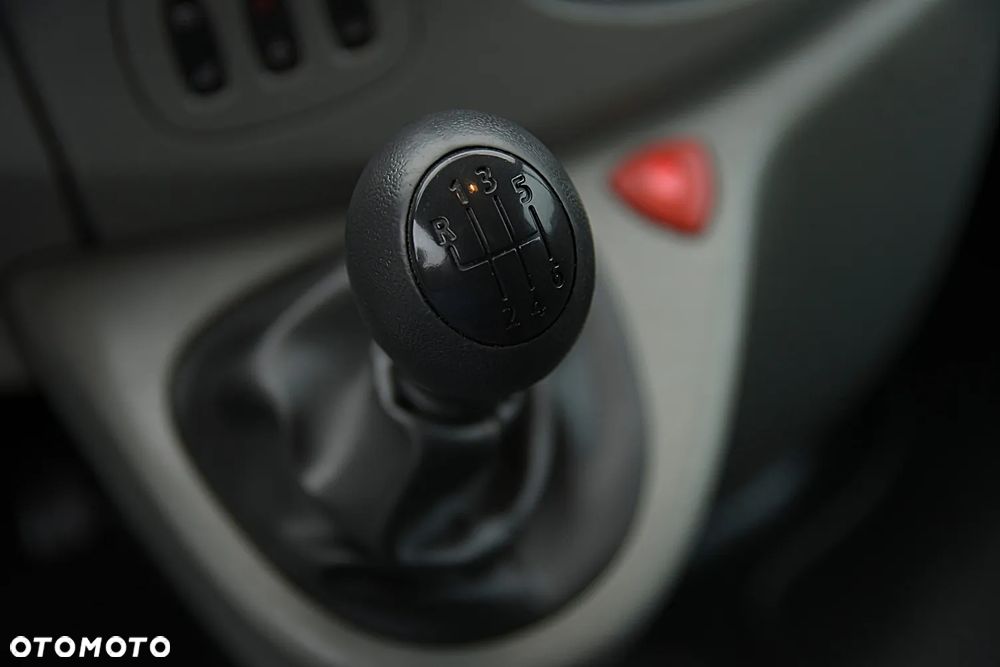 Opel Vivaro - 33