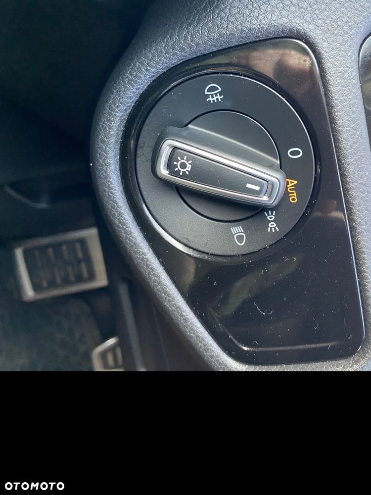 Volkswagen Golf - 30