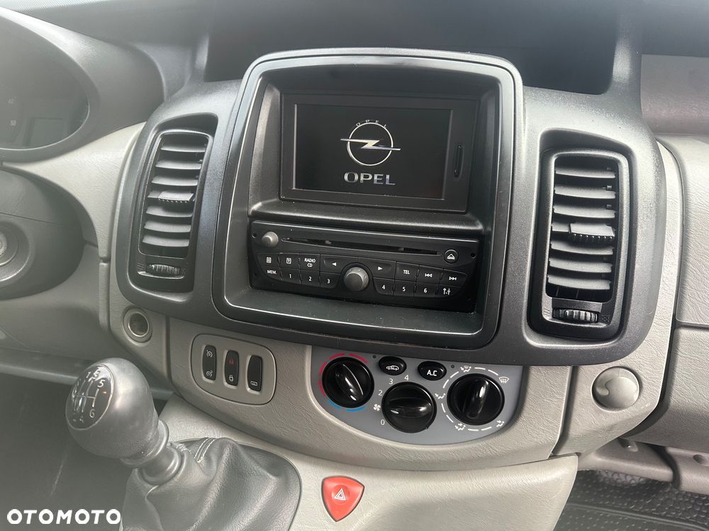 Opel Vivaro - 13