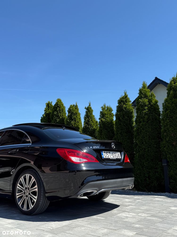 Mercedes-Benz CLA 250 7G-DCT - 13