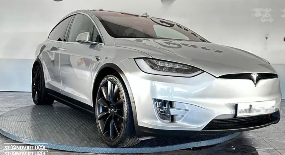 Tesla Model X Standard Range - 12