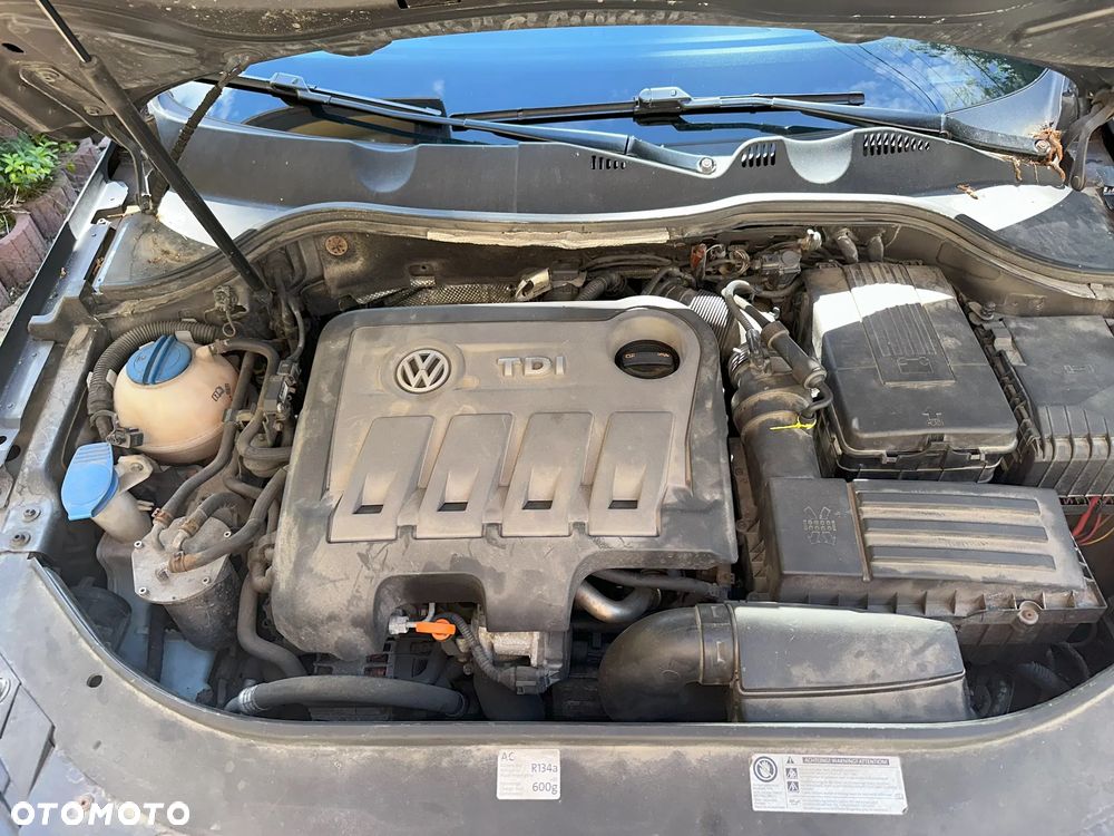 Volkswagen Passat 2.0 Blue TDI SCR Comfortline - 5