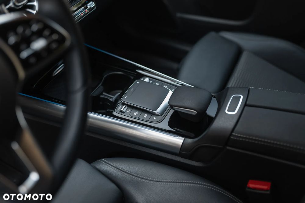 Mercedes-Benz GLA 250 Progressive - 21