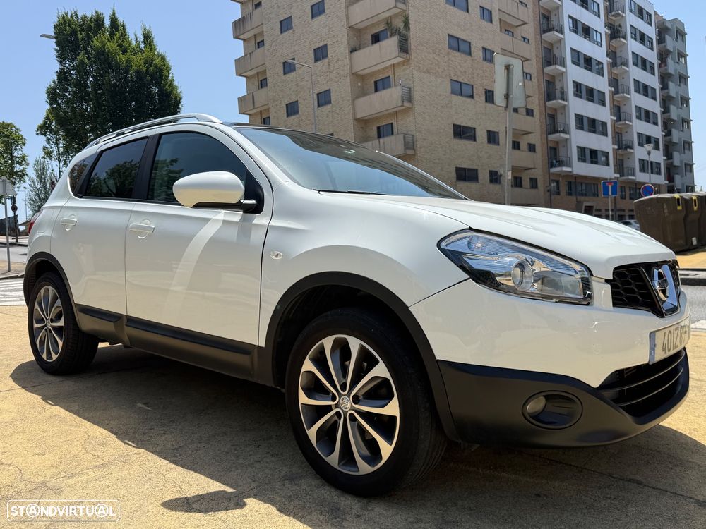 Nissan Qashqai - 1