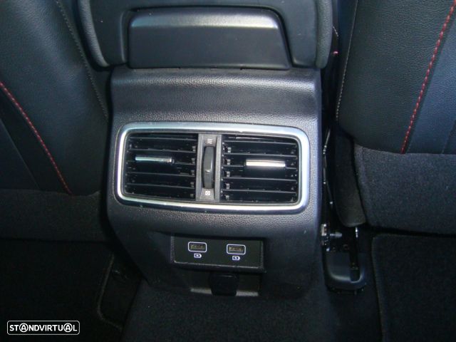 Renault Mégane Sport Tourer 1.5 Blue dCi R.S. Line - 31