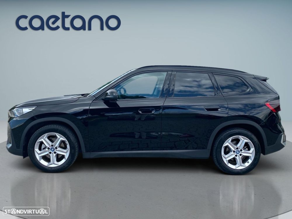 BMW iX1 eDrive20 - 24
