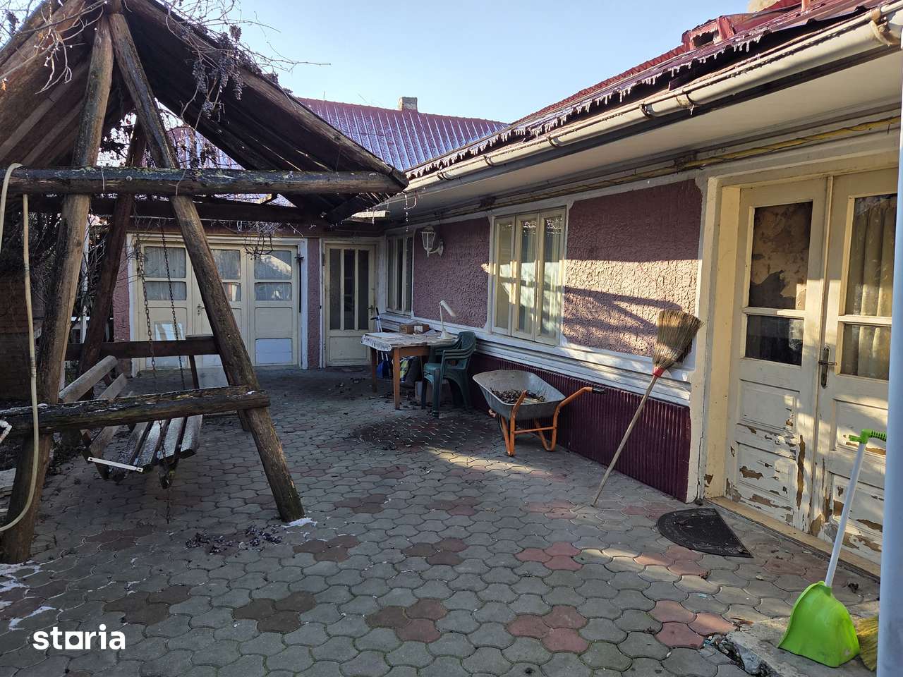 Casa P+M zona linistita Adjud - Imagine principală: 3/16
