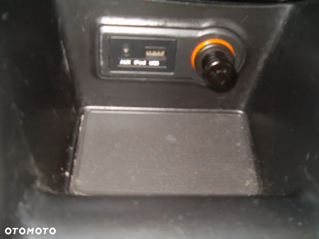 Kia Venga - 33