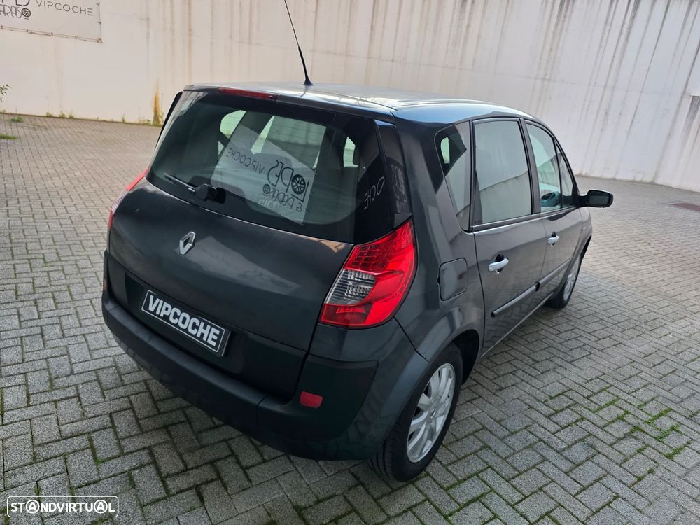 Renault Scénic 1.5 dCi Dynamique S - 29