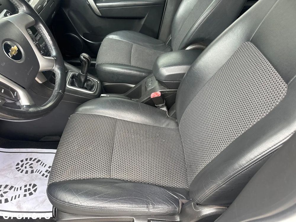 Chevrolet Captiva - 15
