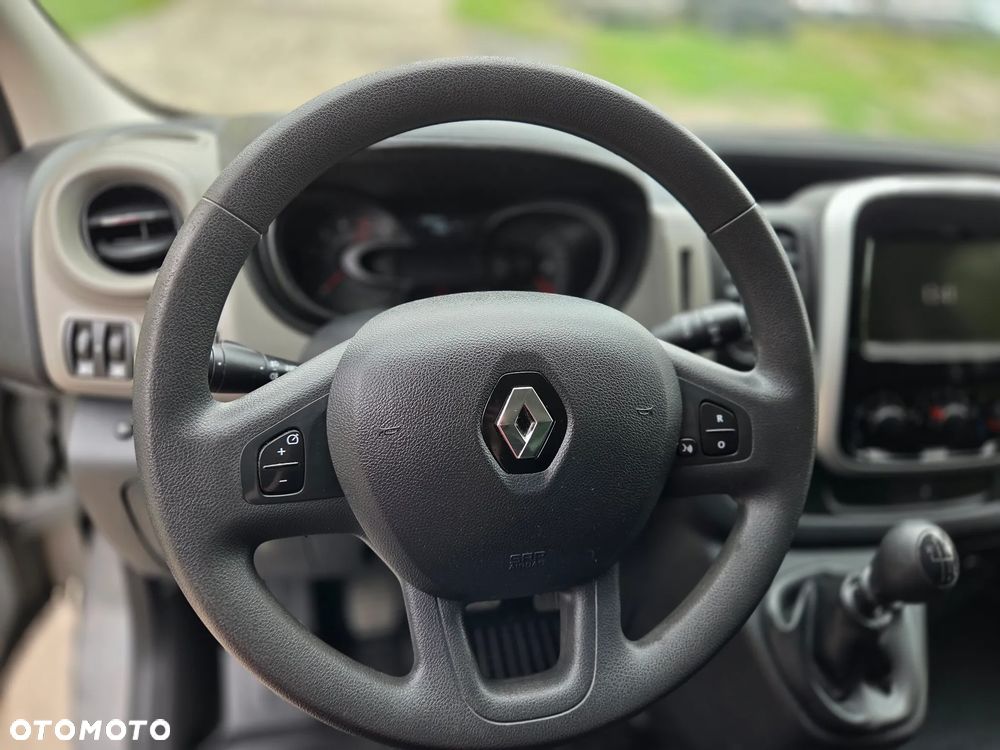 Renault Trafic - 14