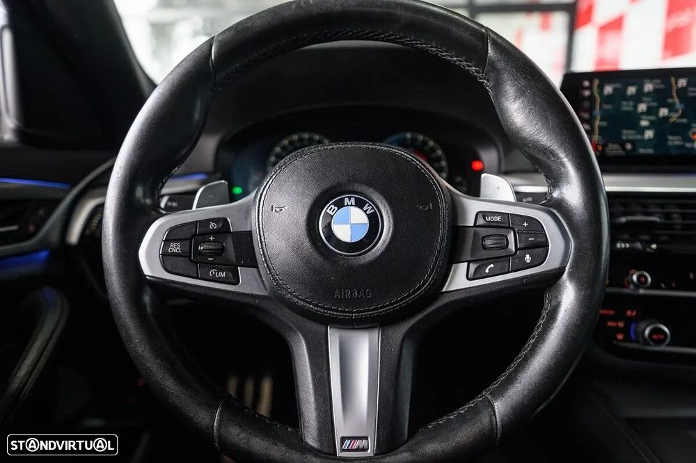 BMW 530 e iPerformance Pack M - 30