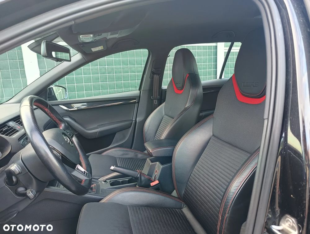 Skoda Octavia 2.0 TDI RS - 24