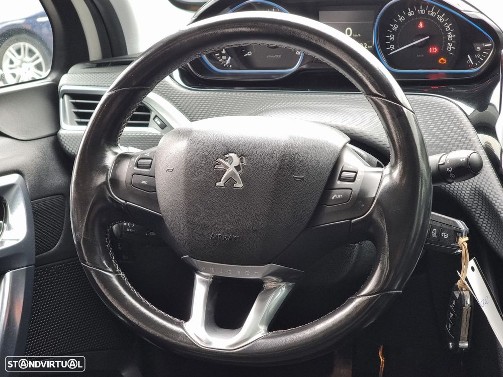 Peugeot 2008 1.6 BlueHDi Allure - 15