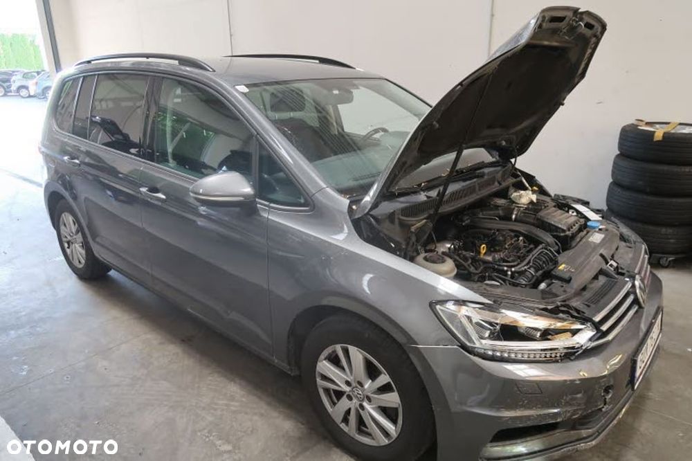Volkswagen Touran 1.5 TSI ACT OPF DSG Comfortline - 5