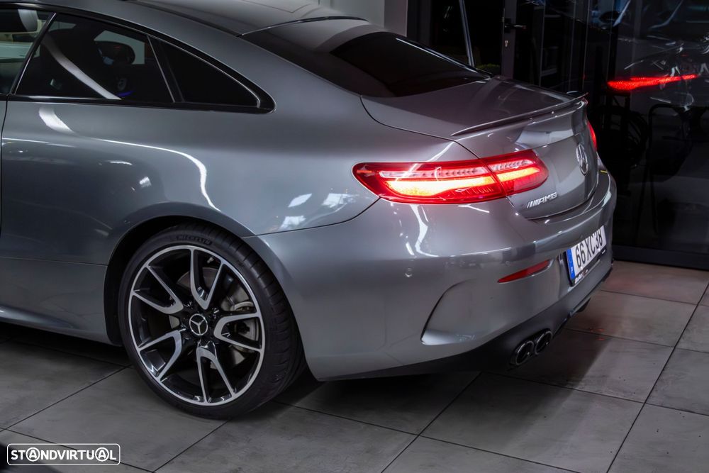 Mercedes-Benz E 53 AMG 4Matic+ - 12