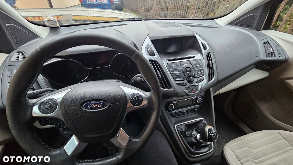 Ford Tourneo Connect 1.6 TDCi Titanium - 29