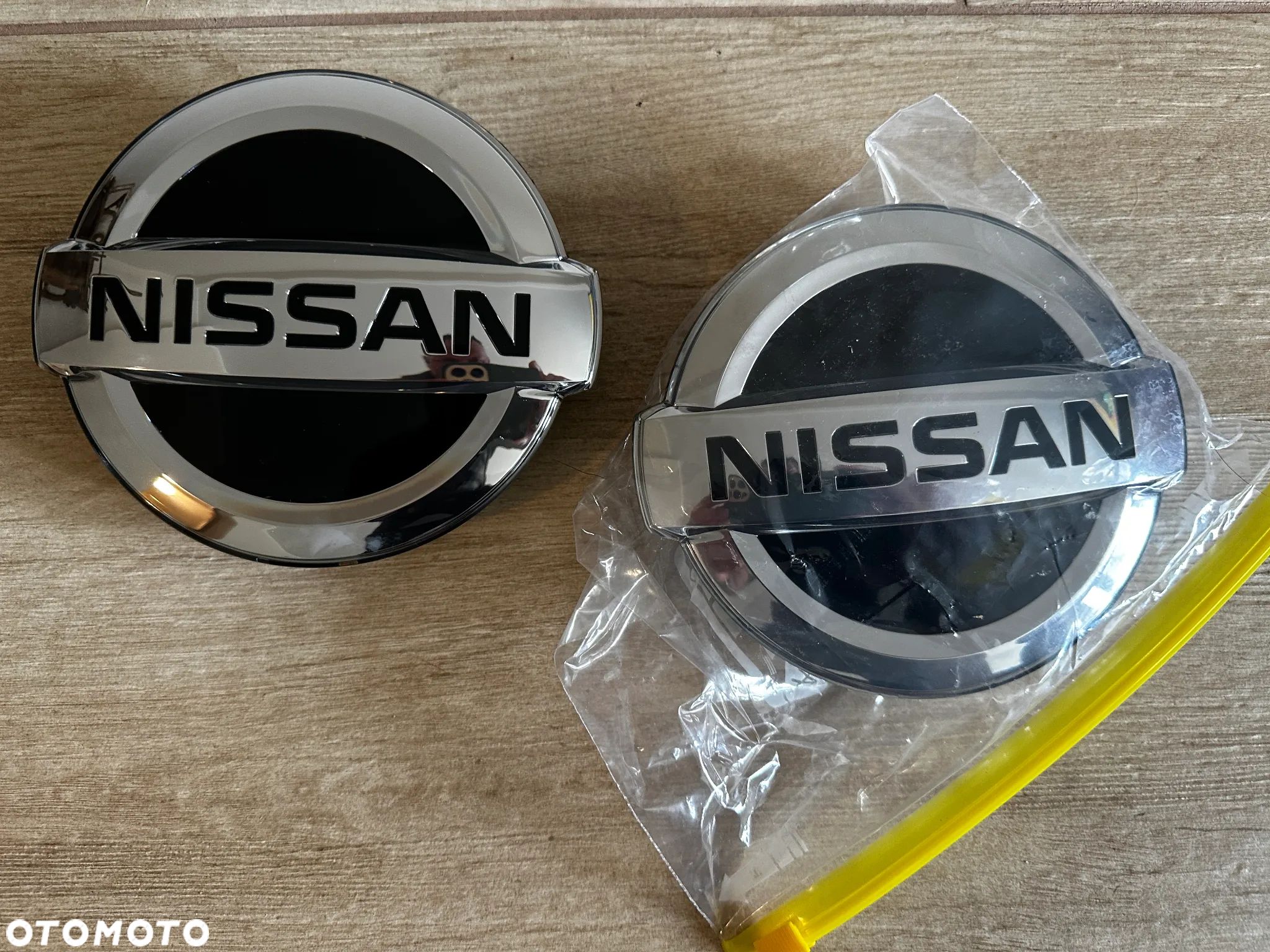 ZNACZEK POD RADAR NISSAN QASHQAI JUKE ALMERA 2020 - 1