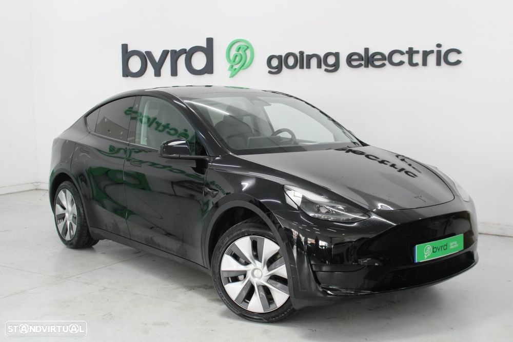 Tesla Model Y Standard - 2