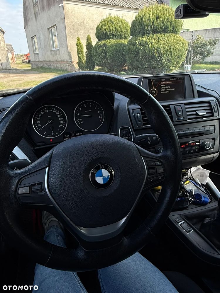 BMW Seria 1 116i - 14