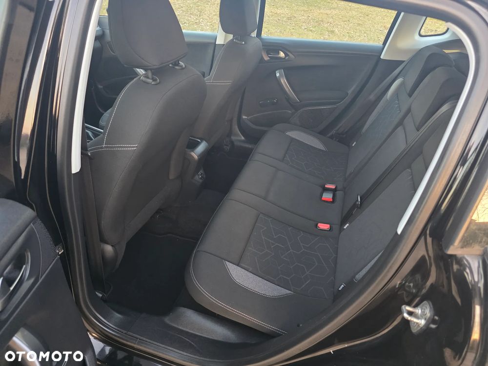 Peugeot 2008 - 16