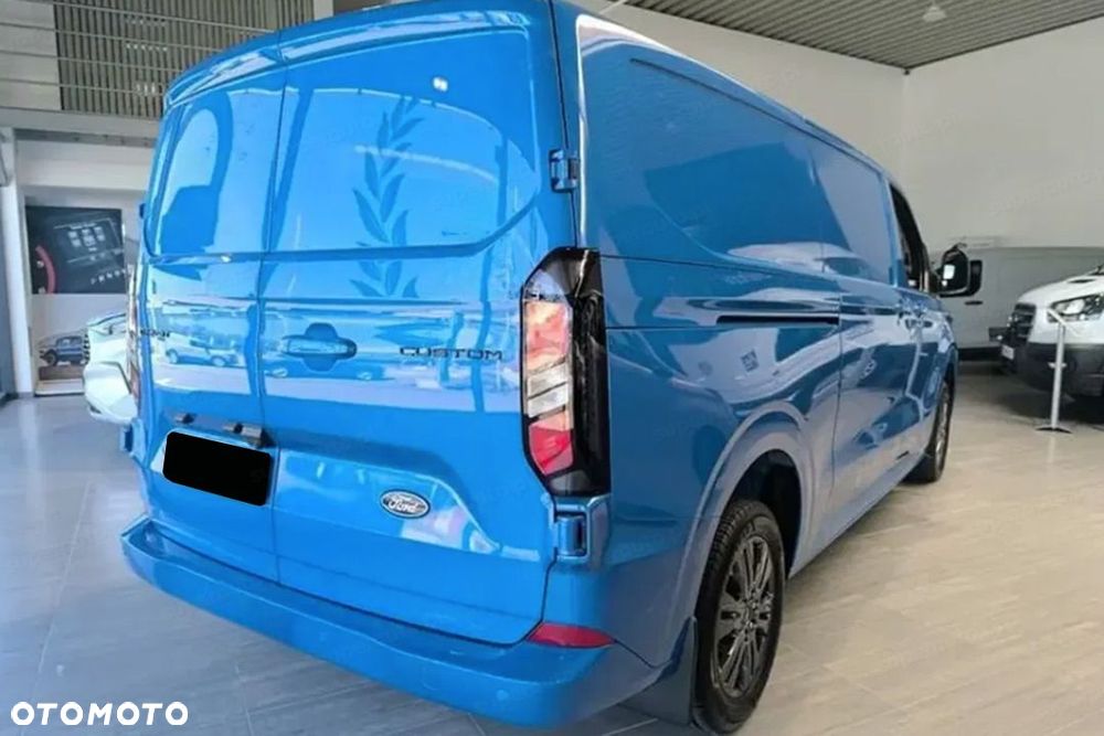Ford Transit Custom 320 L2H1 Limited 2.0 150KM - 3