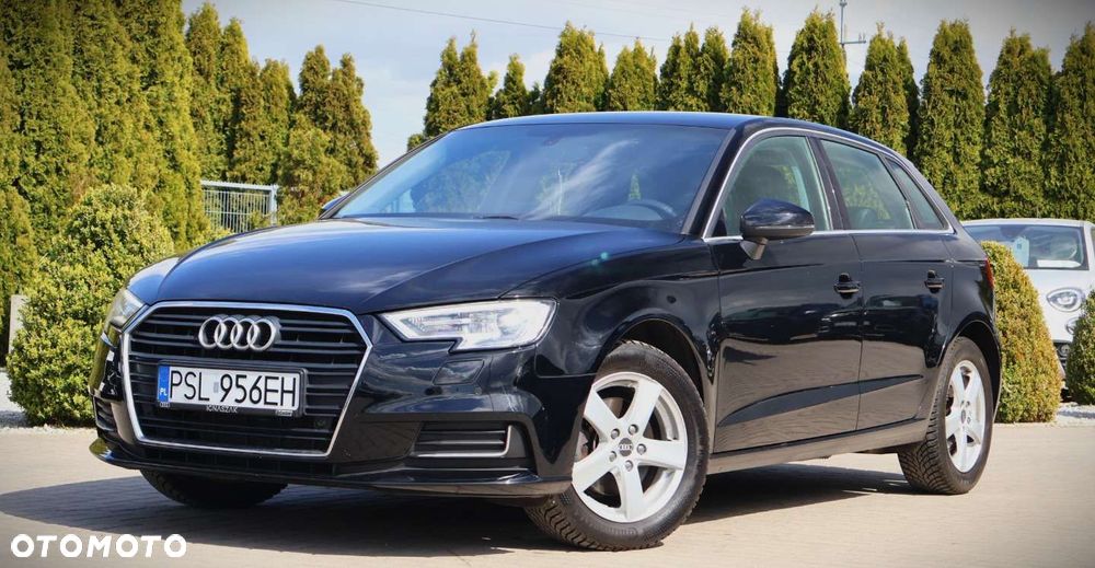 Audi A3 Sportback - 3
