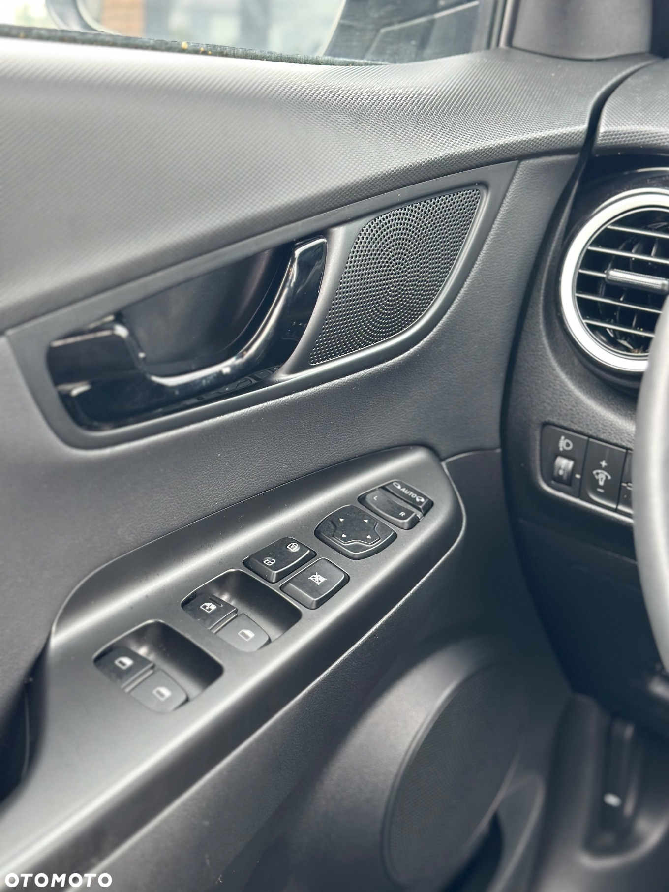 Hyundai Kona 1.6 GDI DCT Hybrid Advantage - 13