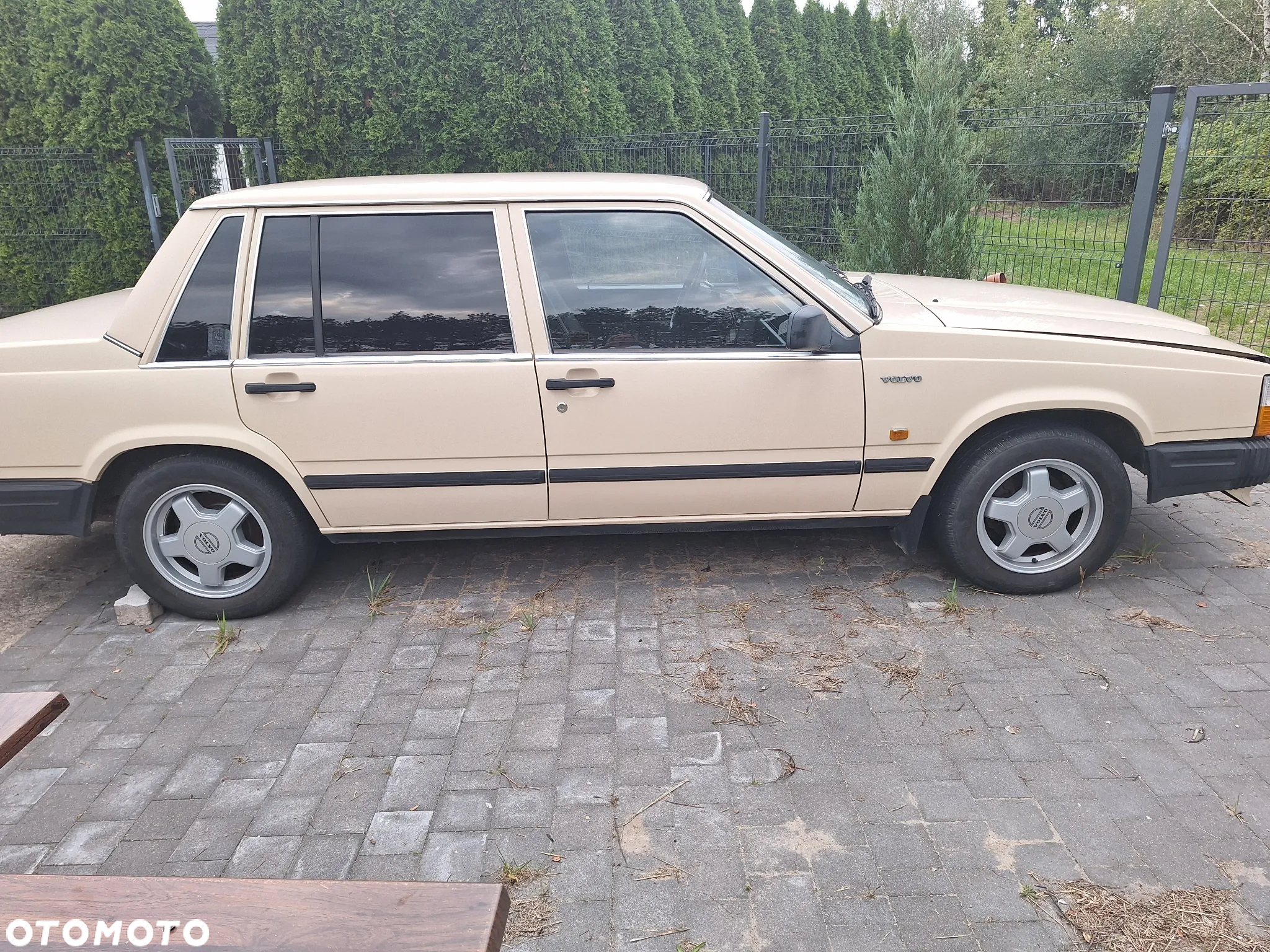 Volvo Seria 700 - 5