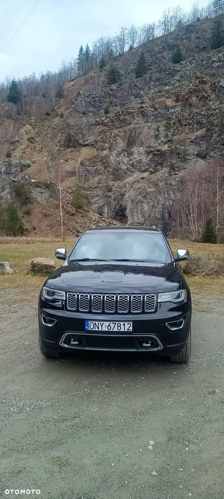 Jeep Grand Cherokee - 12