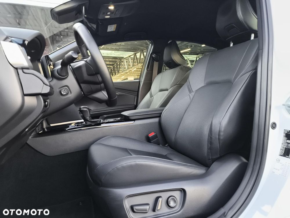 Toyota Camry - 15