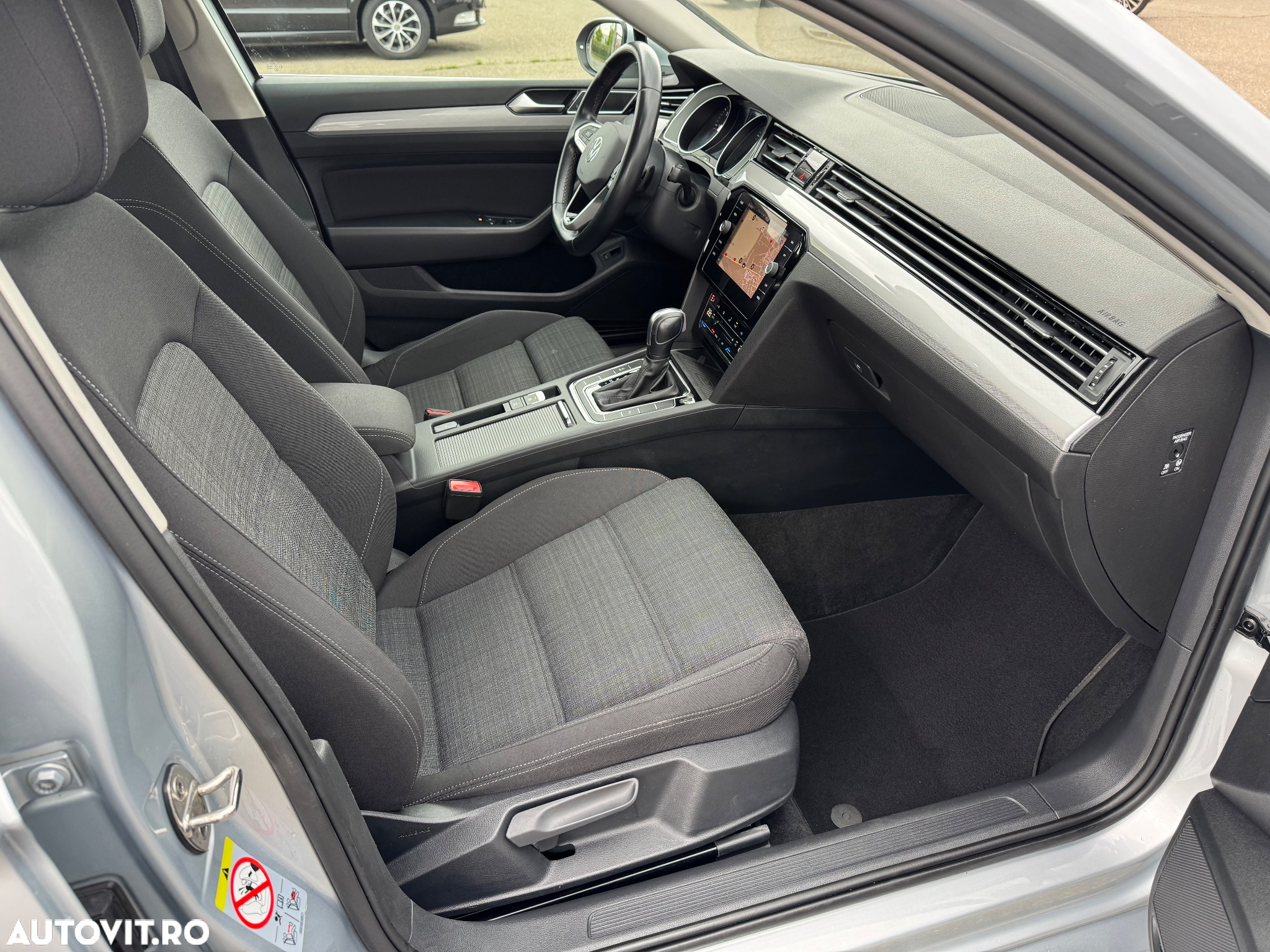 Volkswagen Passat Variant 2.0 TDI DSG Business - 29