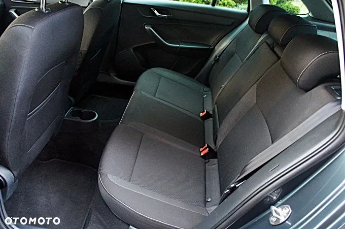 Skoda RAPID 1.4 TSI DSG Drive - 24