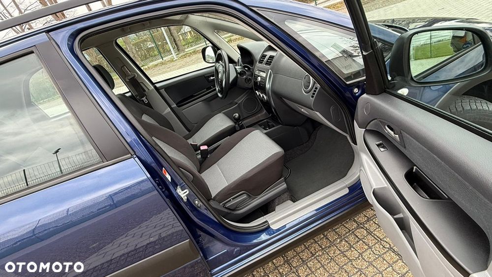 Suzuki SX4 1.6 VVT 4x4 Comfort - 11