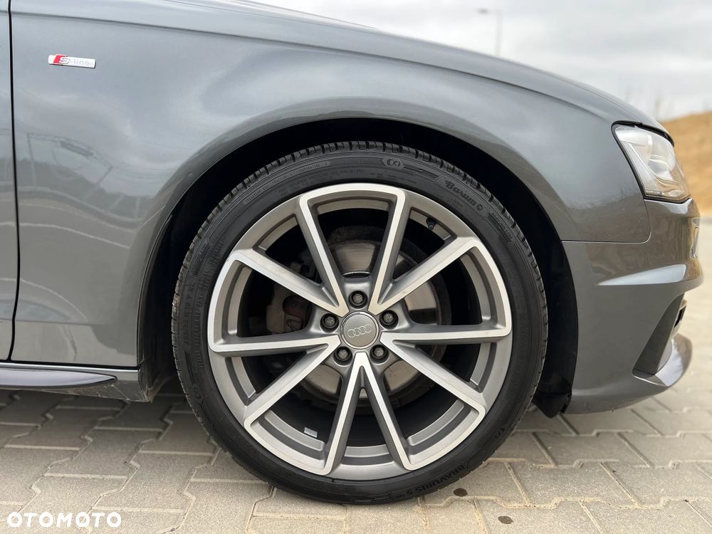 Audi A4 Avant 2.0 TDI DPF quattro S tronic S line Sportpaket - 11